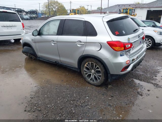 2018 MITSUBISHI OUTLANDER SPORT JA4AR3AU0JZ002920 Photo 2