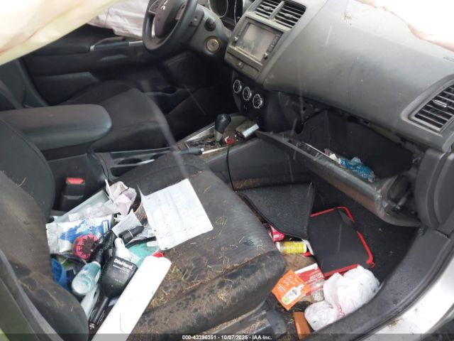 2018 MITSUBISHI OUTLANDER SPORT JA4AR3AU0JZ002920 Photo 4