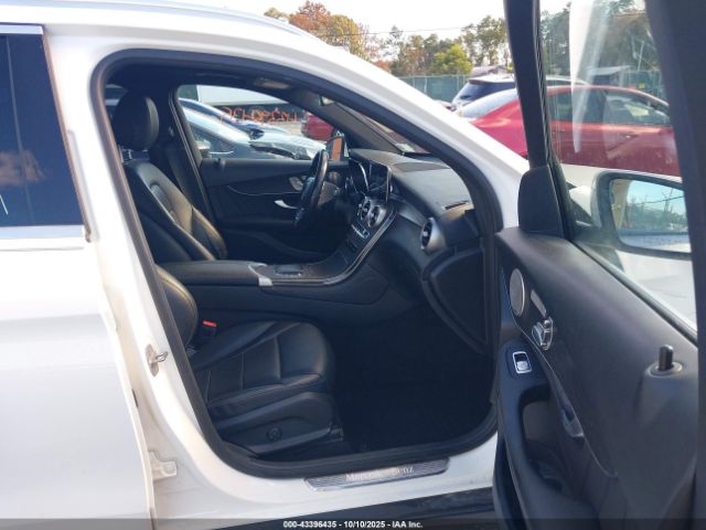 2021 MERCEDES-BENZ GLC 300 W1N0G8EB0MF899104 Photo 4