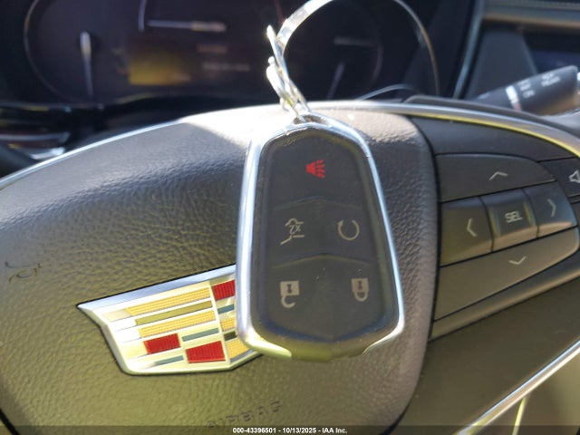 2017 CADILLAC XT5 1GYKNDRS3HZ220398 Photo 10