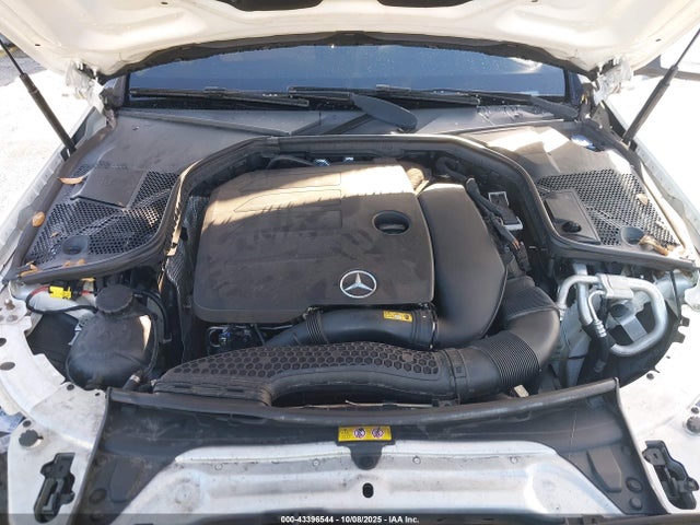 43396544 :رقم المزاد ، WDDWF8DB1KR516083 vin ، 2019 Mercedes-benz C 300 مزاد بيع