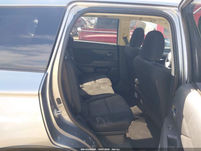 2016 MITSUBISHI OUTLANDER JA4AD3A30GZ017089 Photo 7