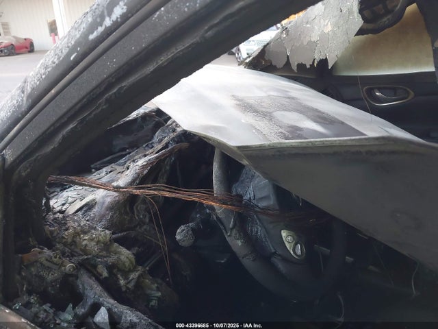 3N1AB7AP3GY263315 Nissan SENTRA SR