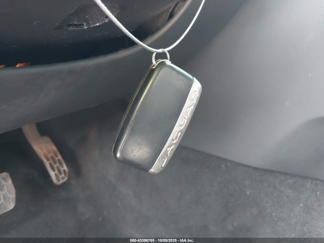 2018 JAGUAR XE SAJAR4FX0JCP33432 Photo 10