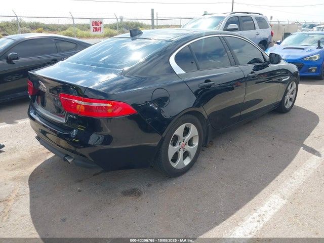 2018 JAGUAR XE SAJAR4FX0JCP33432 Photo 3
