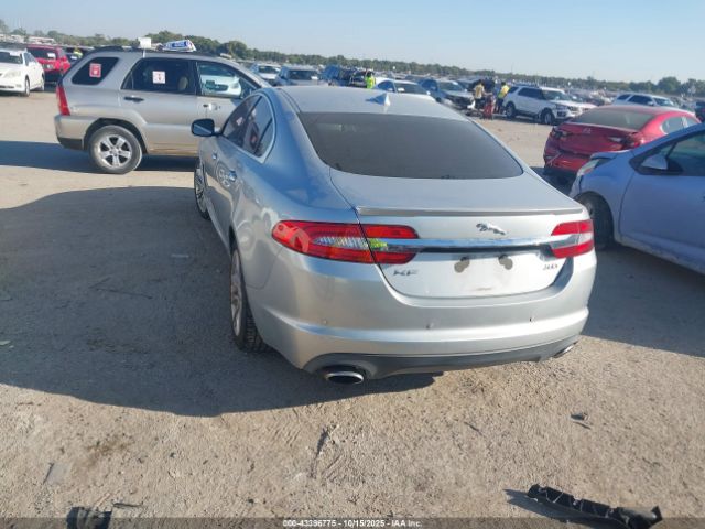 2013 JAGUAR XF SAJWA0E77D8S66444 Photo 2