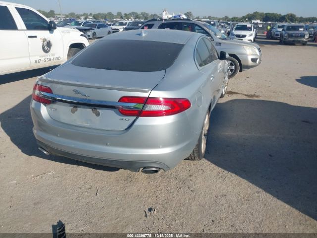 2013 JAGUAR XF SAJWA0E77D8S66444 Photo 3