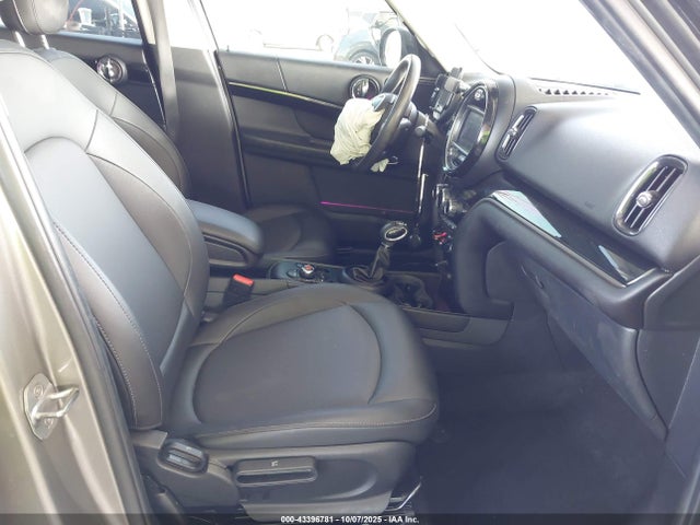2019 MINI COUNTRYMAN WMZYS7C51K3J04723 Photo 4