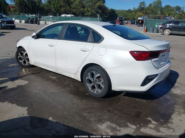 Продажа на аукционе авто 2021 Kia Forte Lxs, vin: 3KPF24AD0ME305458, номер лота: 43396888