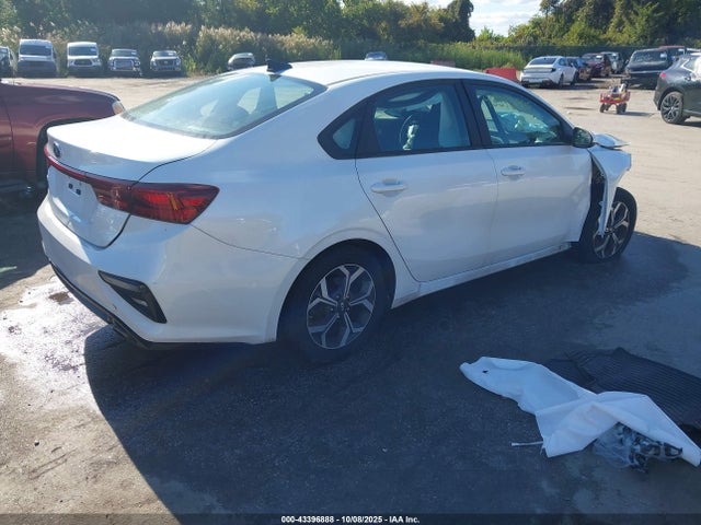 Продажа на аукционе авто 2021 Kia Forte Lxs, vin: 3KPF24AD0ME305458, номер лота: 43396888