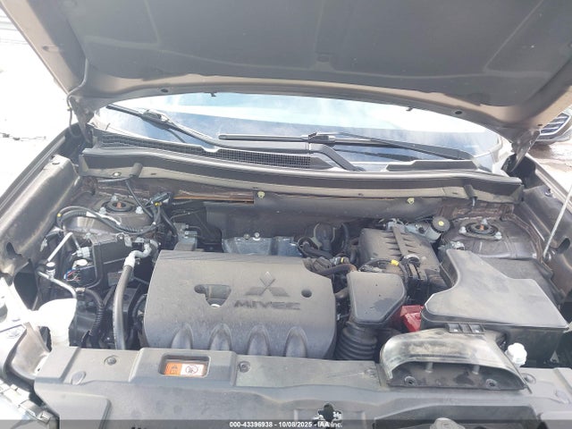 2019 MITSUBISHI OUTLANDER JA4AZ3A31KZ033926 Photo 9
