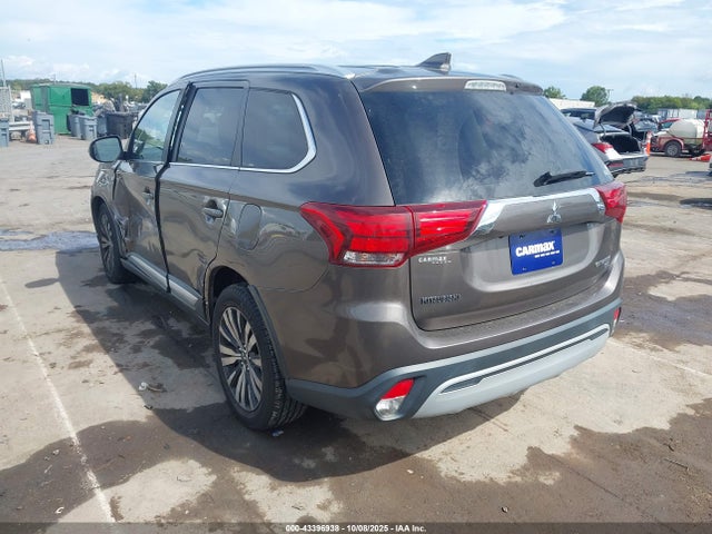 2019 MITSUBISHI OUTLANDER JA4AZ3A31KZ033926 Photo 2