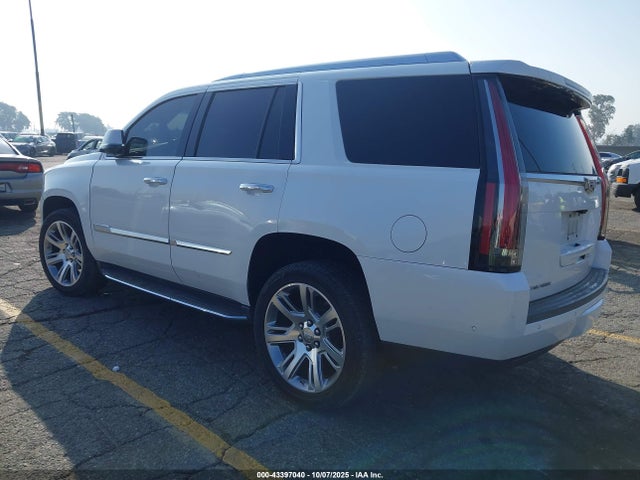 2018 CADILLAC ESCALADE 1GYS3BKJ9JR184959 Photo 2
