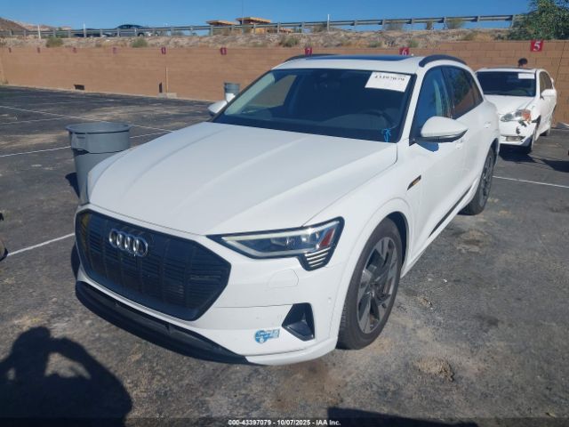 2021 AUDI E-TRON WA1AAAGE4MB022810 Photo 1