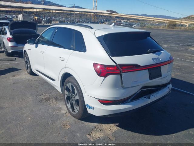 2021 AUDI E-TRON WA1AAAGE4MB022810 Photo 2