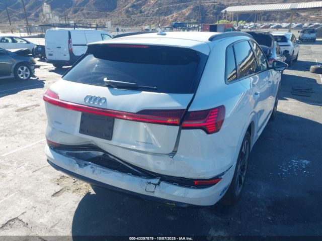 2021 AUDI E-TRON WA1AAAGE4MB022810 Photo 3