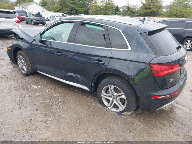2019 AUDI Q5 WA1ANAFY3K2055861 Photo 2