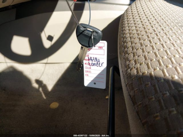 2003 MITSUBISHI LANCER JA3AJ26E43U085825 Photo 10