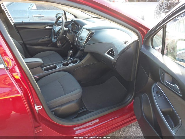 Chevrolet le2 -di: direct injection, vvt: variable valve timing, gen, alum 2017 3G1BE6SM9HS591245 Image 5