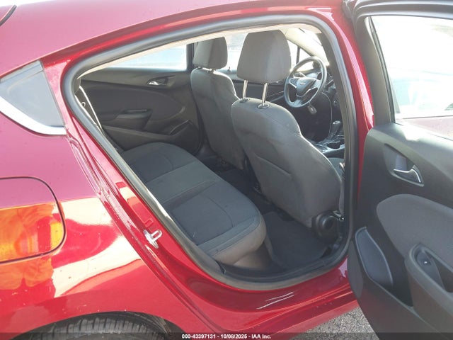 Chevrolet le2 -di: direct injection, vvt: variable valve timing, gen, alum 2017 3G1BE6SM9HS591245 Image 8