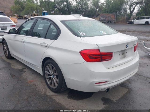 2018 BMW 320I WBA8E1G50JNU89691 Photo 2
