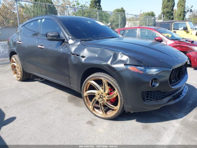 2017 MASERATI LEVANTE ZN661XUL3HX257868