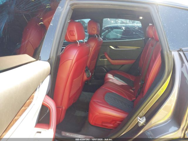 2017 MASERATI LEVANTE ZN661XUL3HX257868 Photo 7