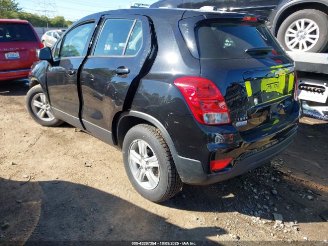 2020 CHEVROLET TRAX KL7CJKSB5LB084410 Photo 2