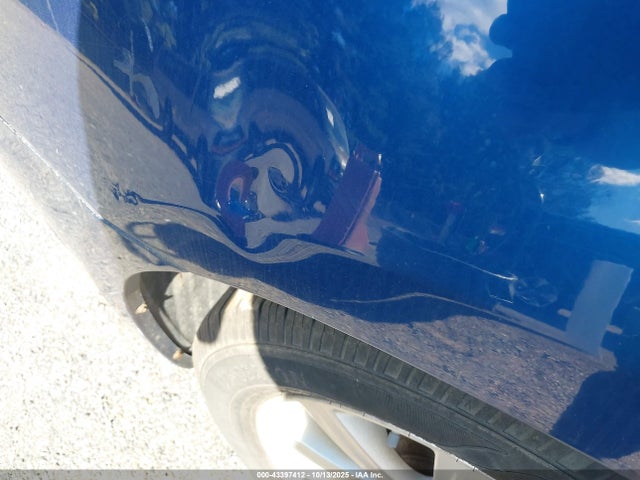 43397412 :رقم المزاد ، 1C3CC5FB3AN125822 vin ، 2010 Chrysler Sebring Limited مزاد بيع