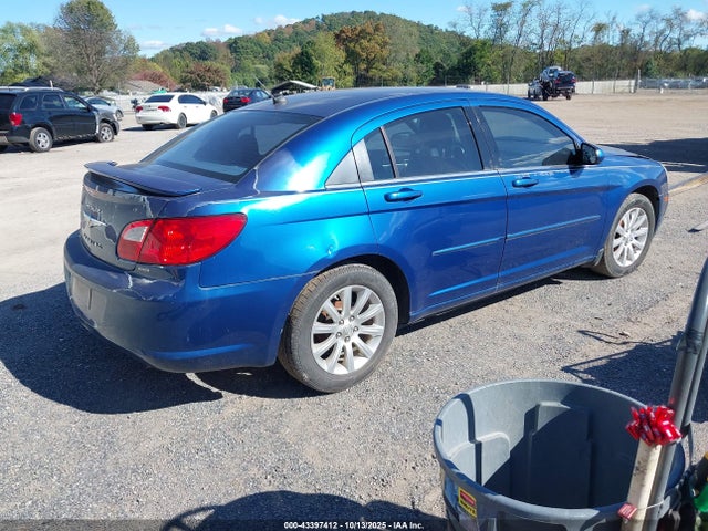 43397412 :رقم المزاد ، 1C3CC5FB3AN125822 vin ، 2010 Chrysler Sebring Limited مزاد بيع