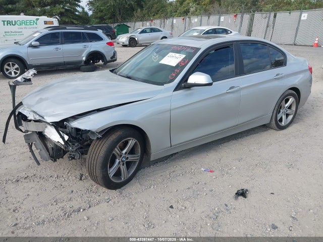 2012 Bmw 328i მანქანა იყიდება აუქციონზე, vin: WBA3A5C57CF349489, აუქციონის ნომერი: 43397447