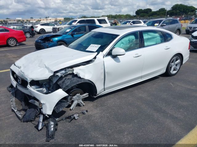 2019 VOLVO S90 LVY102AK7KP081792 Photo 1