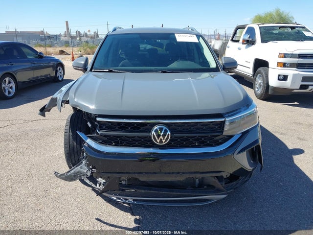 3VVRX7B24NM066373 Volkswagen tsi