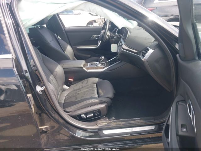 2021 BMW 330I 3MW5R1J06M8B53619 Photo 4