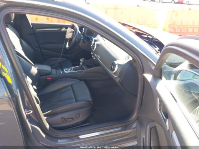 2018 AUDI A3 E-TRON WAUTPBFF1JA067683 Photo 4