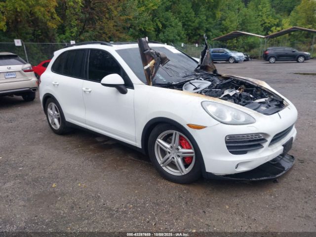 2012 PORSCHE CAYENNE WP1AB2A29CLA47409 Photo 0