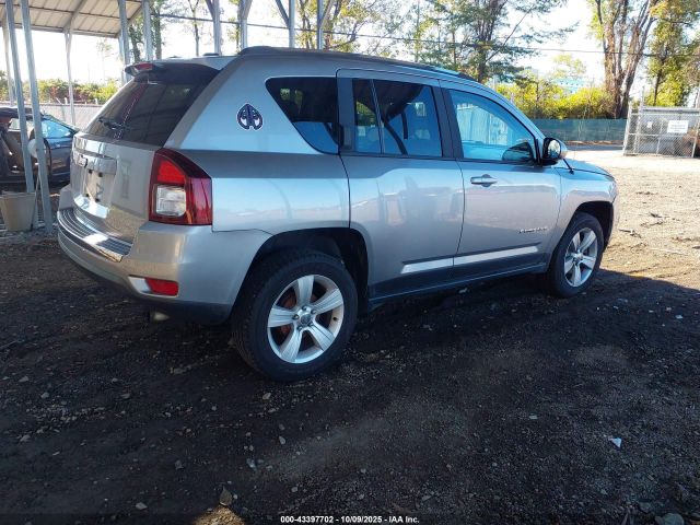 2015 JEEP COMPASS 1C4NJCEA7FD263870 Photo 3