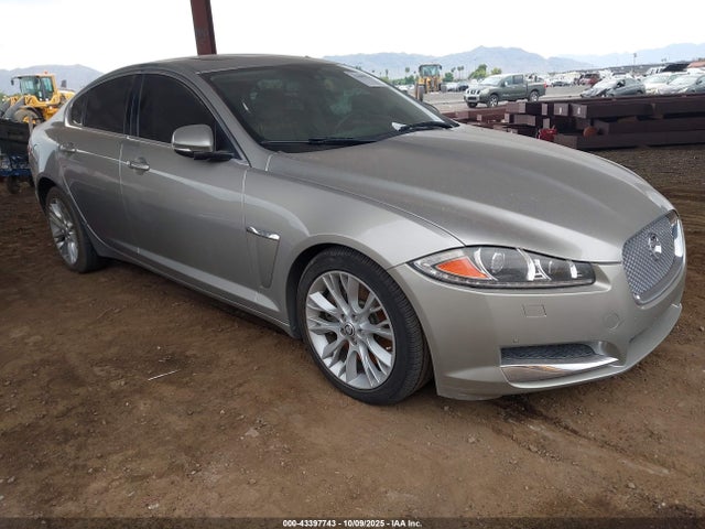 2013 JAGUAR XF SAJWA0E74D8S71245