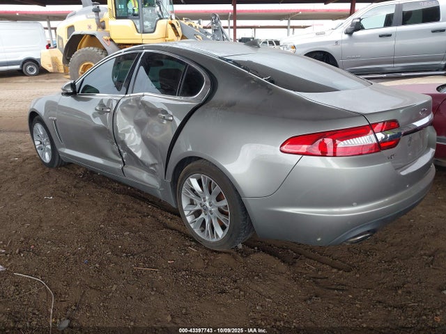 2013 JAGUAR XF SAJWA0E74D8S71245 Photo 5