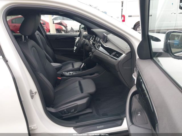 2020 BMW X2 WBXYH9C06L5P44417 Photo 4