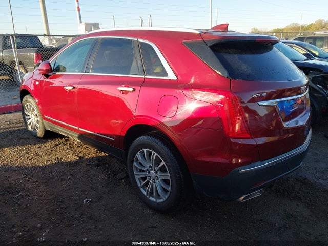 2017 CADILLAC XT5 1GYKNDRS7HZ175076 Photo 2