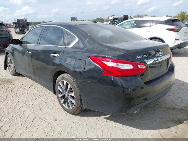 1N4AL3AP6HC291158 Nissan 2017