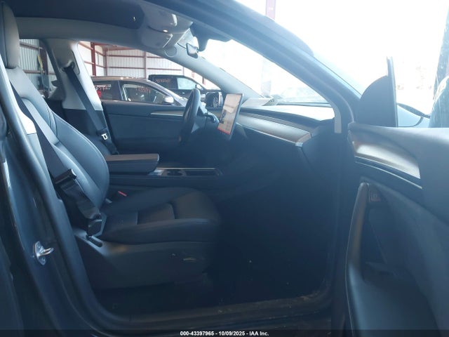 2022 TESLA MODEL Y 7SAYGDEE9NA010903 Photo 4