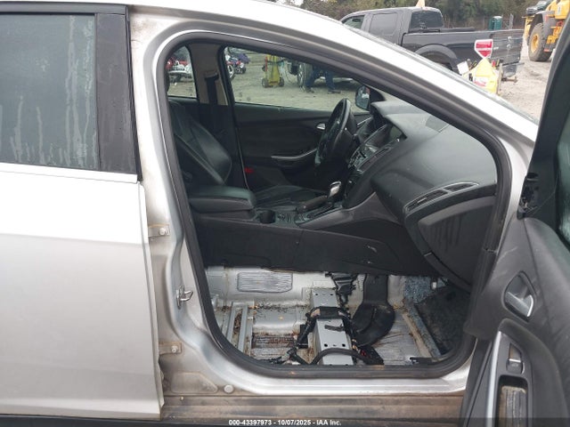 Ford 2014 2014 1FADP3N23EL402874 Image 5