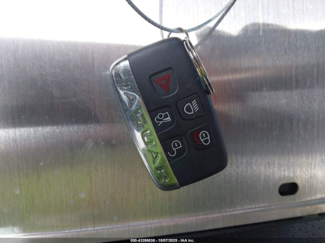 2015 JAGUAR XF SAJWA0HP8FMU81904 Photo 10