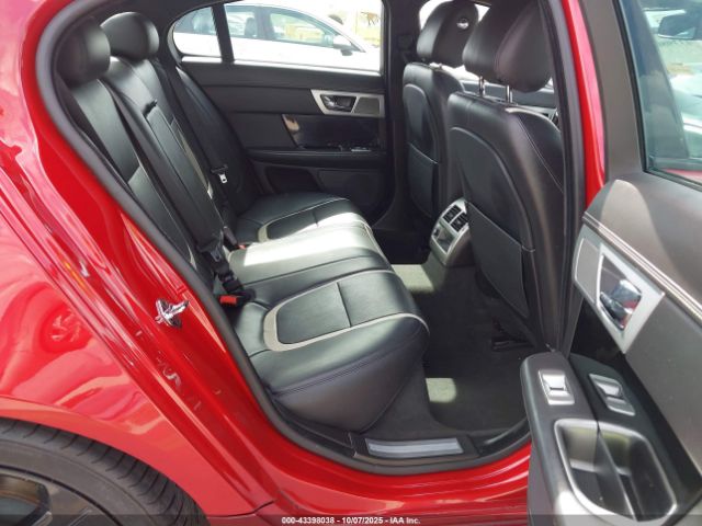 2015 JAGUAR XF SAJWA0HP8FMU81904 Photo 7