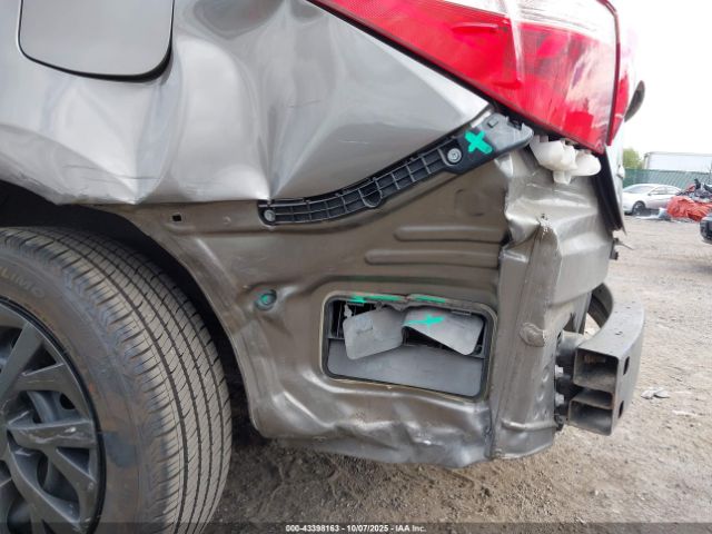 2019 TOYOTA COROLLA 2T1BURHE3KC183338 Photo 5