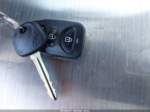 Hyundai Elantra 2017 5NPD74LF4HH202522 Image 11