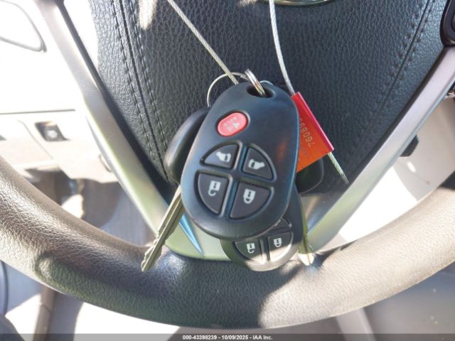 2019 TOYOTA SIENNA 5TDKZ3DC8KS015527 Photo 10