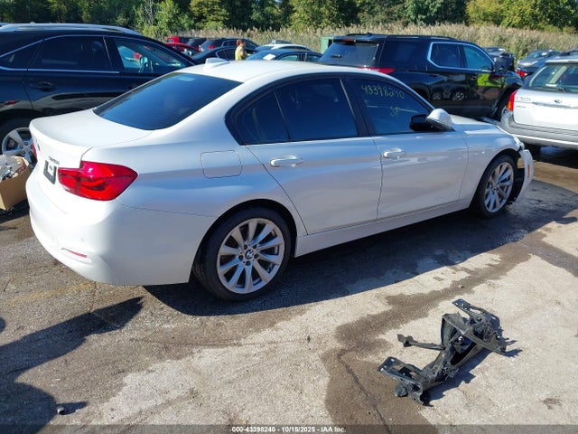 2018 BMW 320I WBA8A3C53JA498986 Photo 3